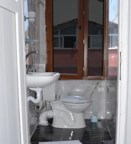 スタンダードトリプルルーム, Yasmin