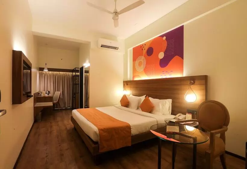 اتاق اجرایی, Ira By Orchid, Nashik