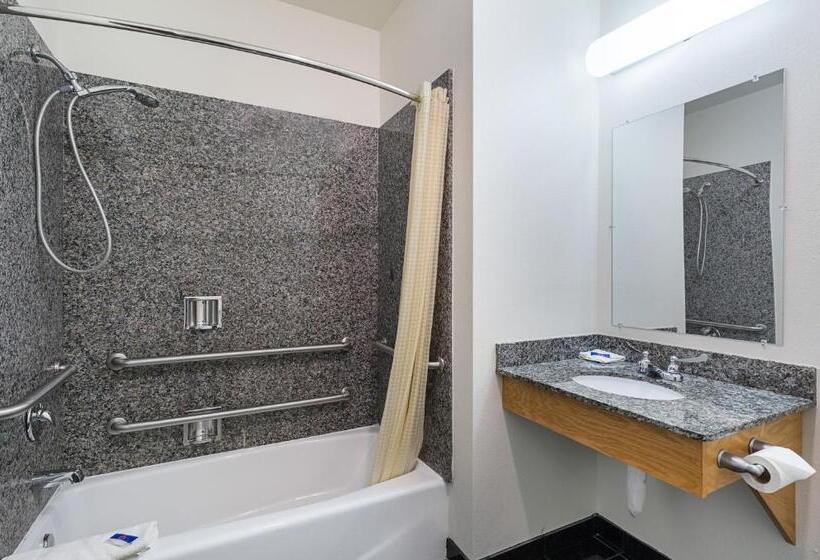 Номер Стандарт 2 Двуспальные Кровати, Budget Inn Ganado