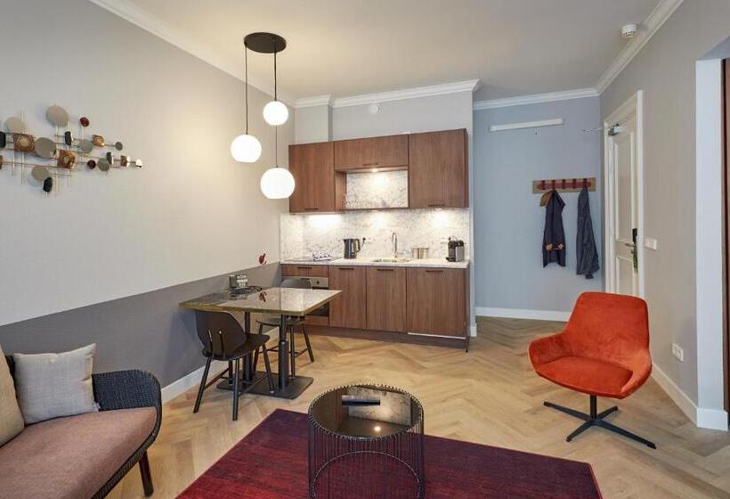 דירת חדר, Nova Apartments Amsterdam