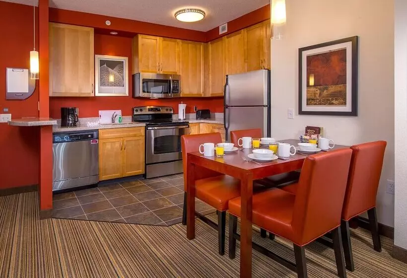Sviitti, Residence Inn By Marriott Arlington Ballston