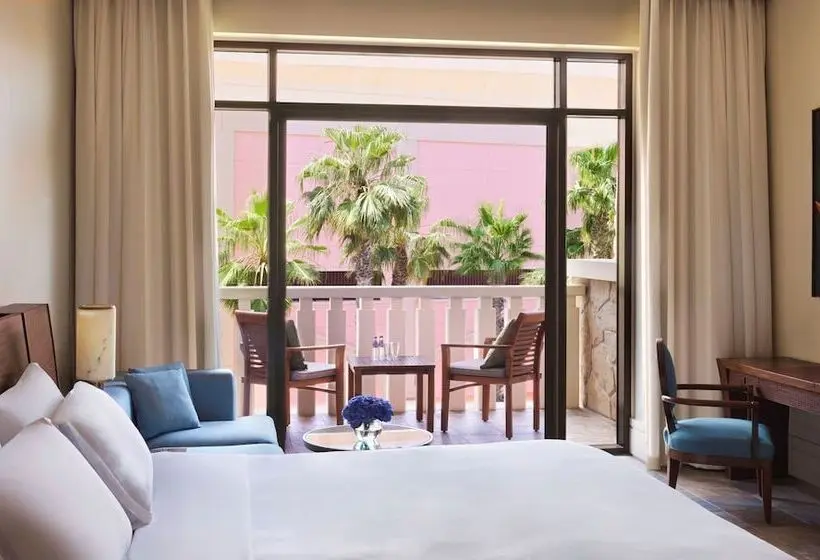 اتاق لوکس با چشم‌انداز, Sofitel Dubai The Palm Resort & Spa