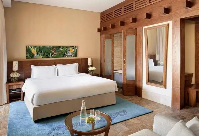 Classic Interior Room, Sofitel Dubai The Palm Resort & Spa
