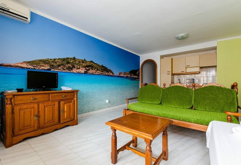 2침실 아파트 측면 바다 전망, Sol y Mar Apartments