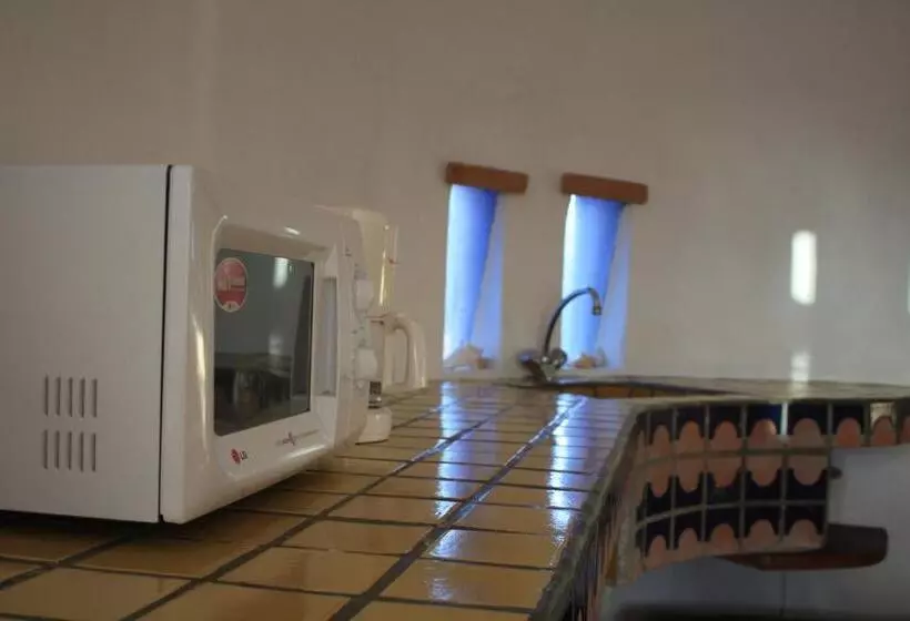 بانگلوی سوپریور, Amaranto Bed And Breakfast