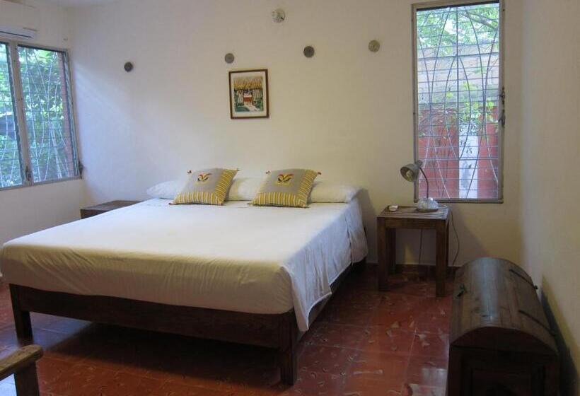 Вилла 3 Спальни, Amaranto Bed And Breakfast