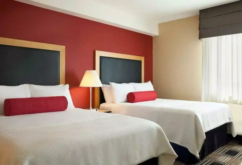 スイート, Holiday Inn Express Miami Airport Blue Lagoon Area, An Ihg