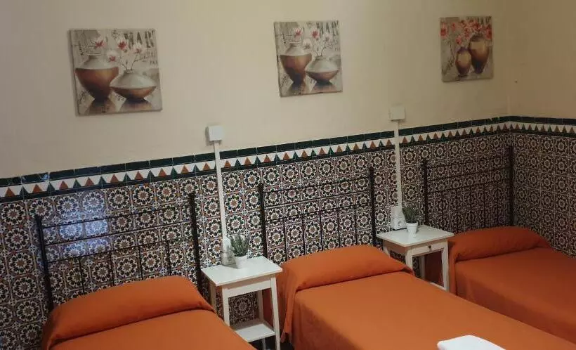 اتاق استاندارد سه نفره, Pension Catedral