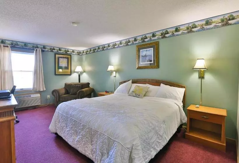 キングサイズベッドのスタンダードルーム, Amerivu Inn And Suites New Richmond