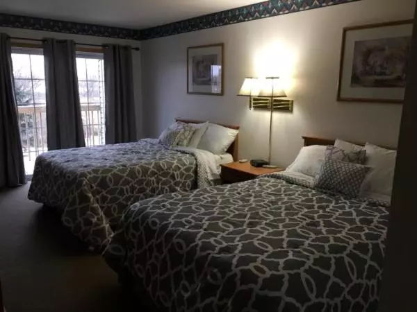 バルコニー付きスタンダードルーム, Amerivu Inn And Suites New Richmond