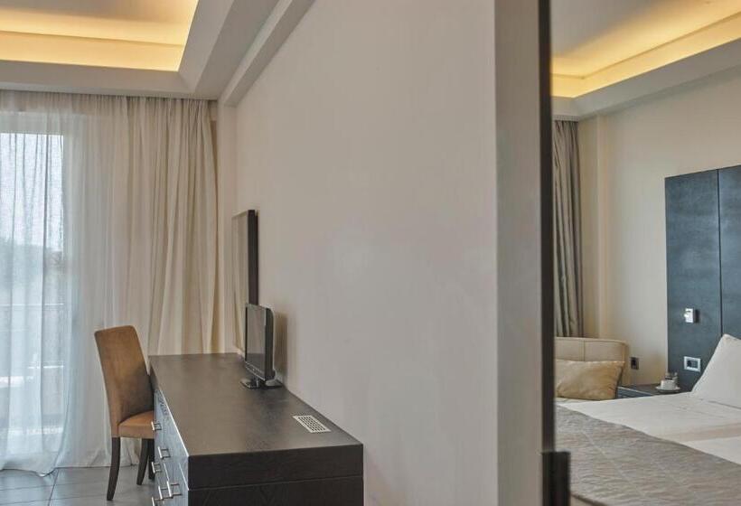 جناح عائلي, Ammos Luxury Resort