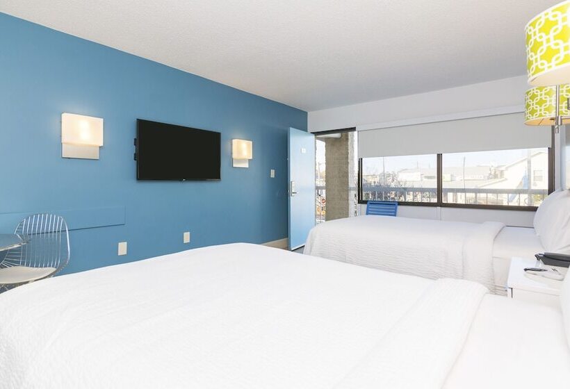 غرفه قياسيه سريرين مزدوجين, Beach House Dewey