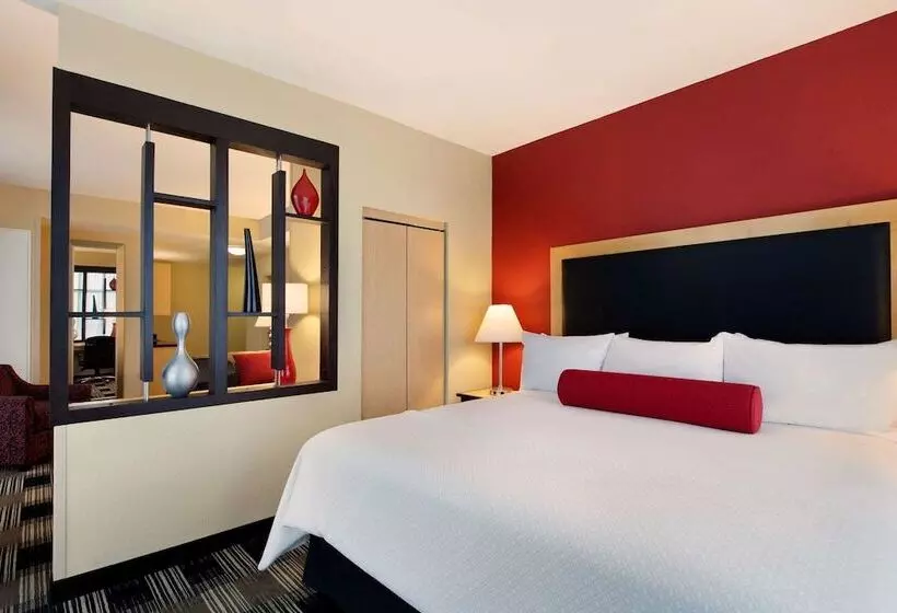 身障者適用スイートルーム, Holiday Inn Express Miami Airport Blue Lagoon Area, An Ihg
