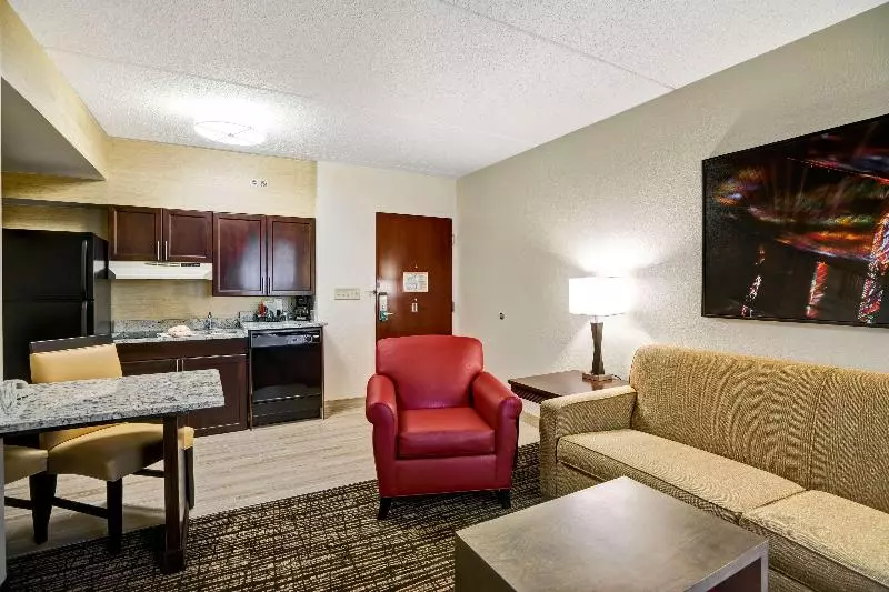 身障者適用スイートルーム, Holiday Inn Express And Suites Schulenburg, An Ihg