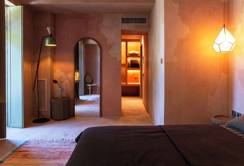 غرفة ديلوكس, Life Gallery