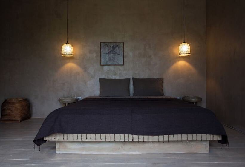 جناح عائلي, Life Gallery