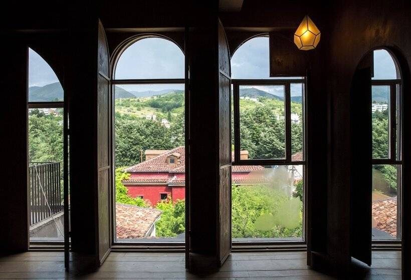 غرفة قياسية ذات إطلالة, Life Gallery