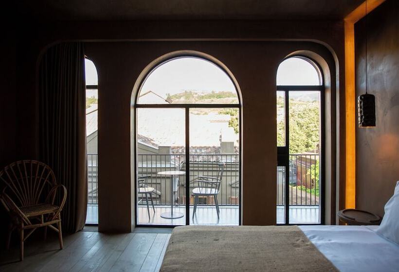 غرفة قياسية ذات إطلالة, Life Gallery