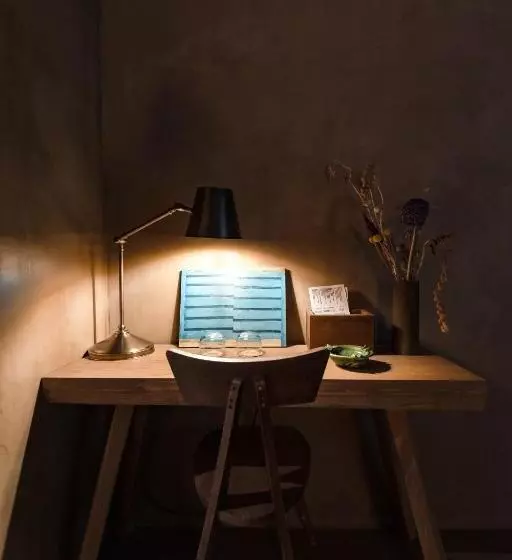 اتاق استاندارد با چشمانداز باغ, Life Gallery