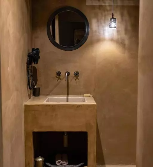 اتاق استاندارد, Life Gallery