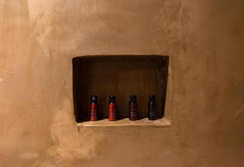 غرفة قياسية, Life Gallery