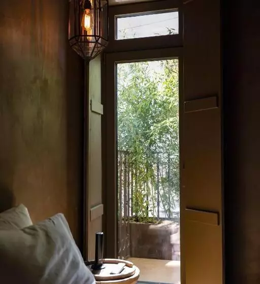 اتاق استاندارد, Life Gallery