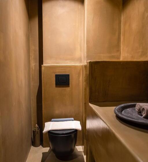 جناح عائلي, Life Gallery