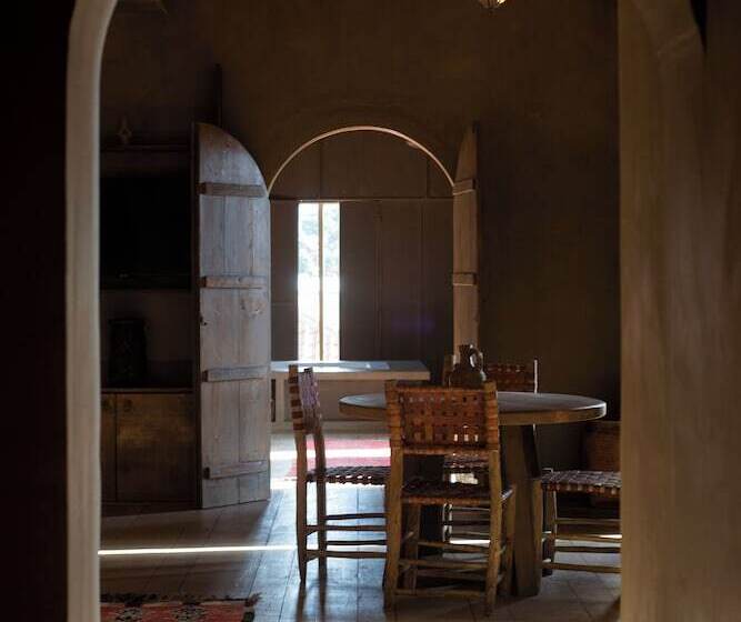 غرفة قياسية, Life Gallery