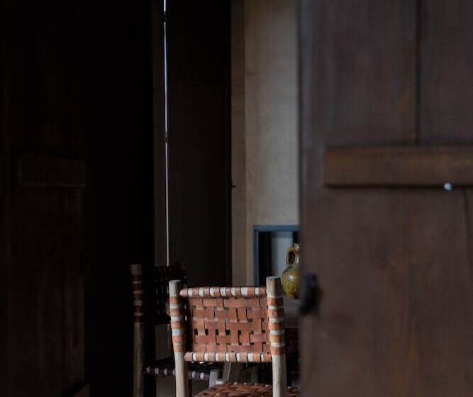 غرفة قياسية, Life Gallery