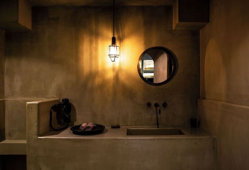 غرفة قياسية ذات إطلالة, Life Gallery