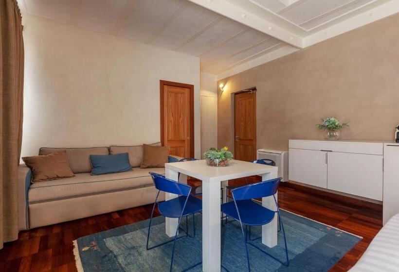 家庭工作室, Residence La Gancia