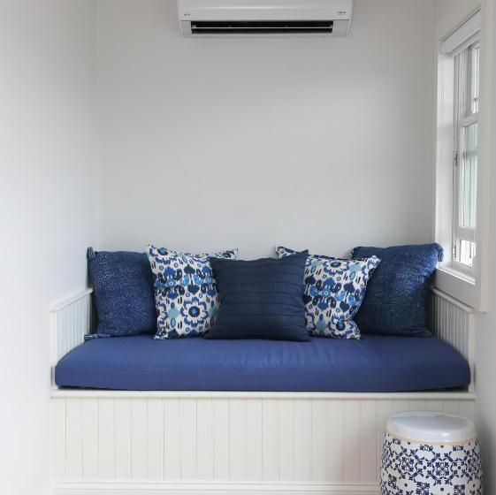 سوییت جونیور با بالکن, The Sea Breeze Inn