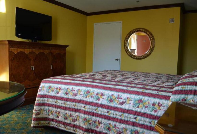 اتاق لوکس با تخت بزرگ, Cloud 9 Inn Lax