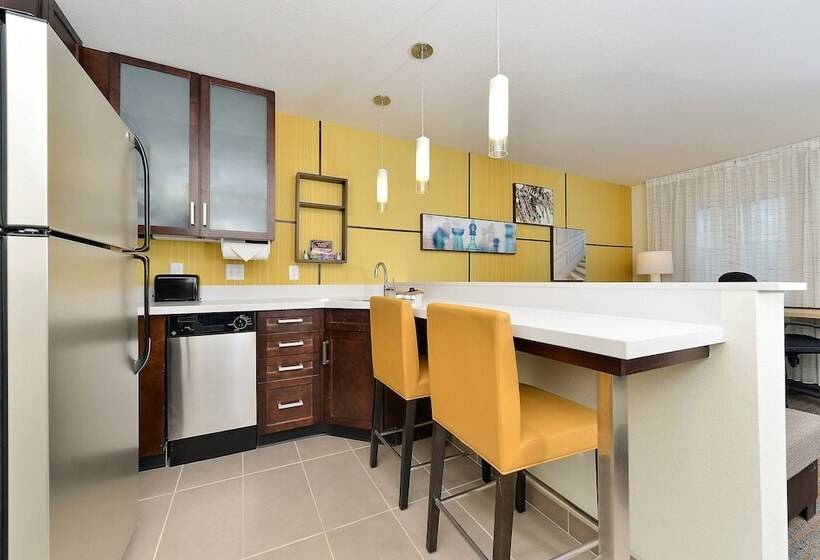 带2个卧室的套房, Residence Inn By Marriott Des Moines Downtown