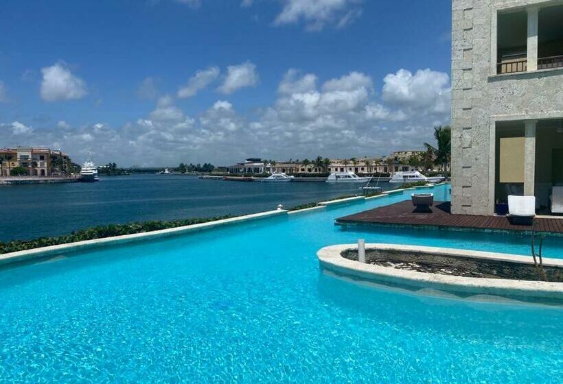 스위트, Sports Illustrated Resorts Marina and Villas Cap Cana - All Inclusive