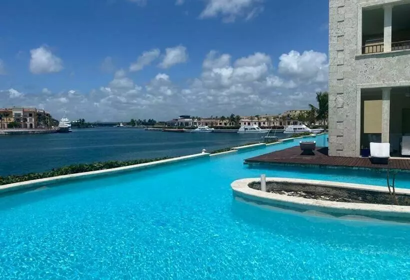 سوییت, Sports Illustrated Resorts Marina and Villas Cap Cana - All Inclusive