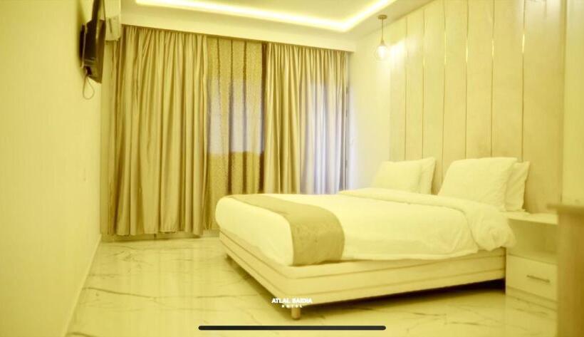 اتاق استاندارد, Atlal