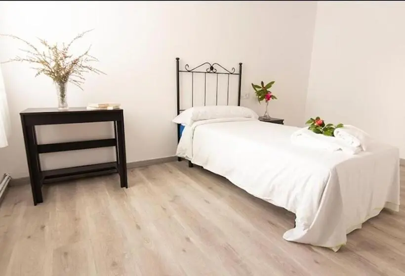 スタンダードシングルルーム, Hostal San Cristobal   Pontedeume