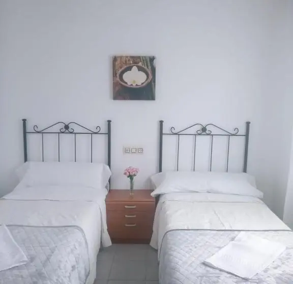 スタンダードルーム, Hostal San Cristobal   Pontedeume
