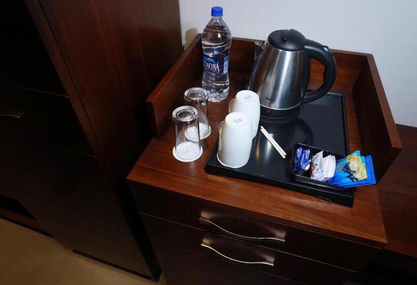 חדר דלוקס, Magnet