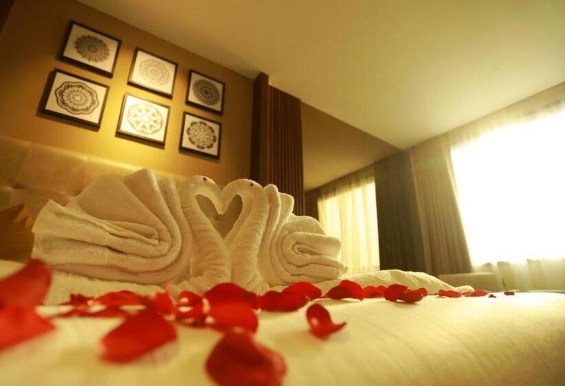 סוויטת קלאב, Magnet