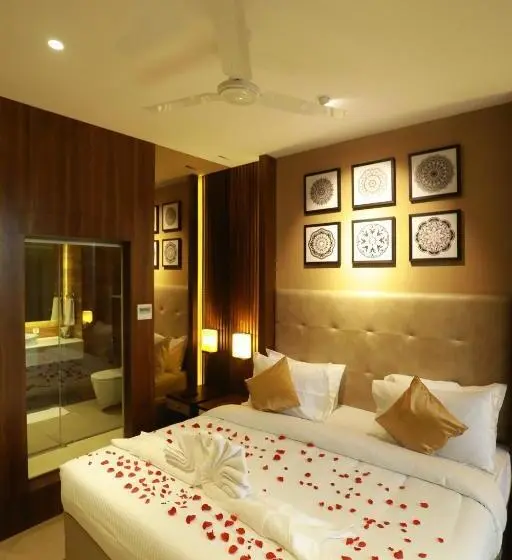 Suite Club, Magnet