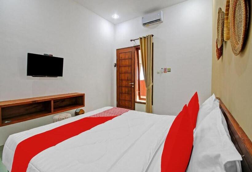 اتاق لوکس با تخت بزرگ, Oyo 90820 Madania Guesthouse
