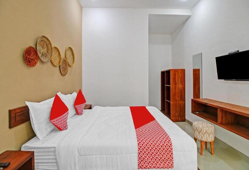 اتاق لوکس با تخت بزرگ, Oyo 90820 Madania Guesthouse