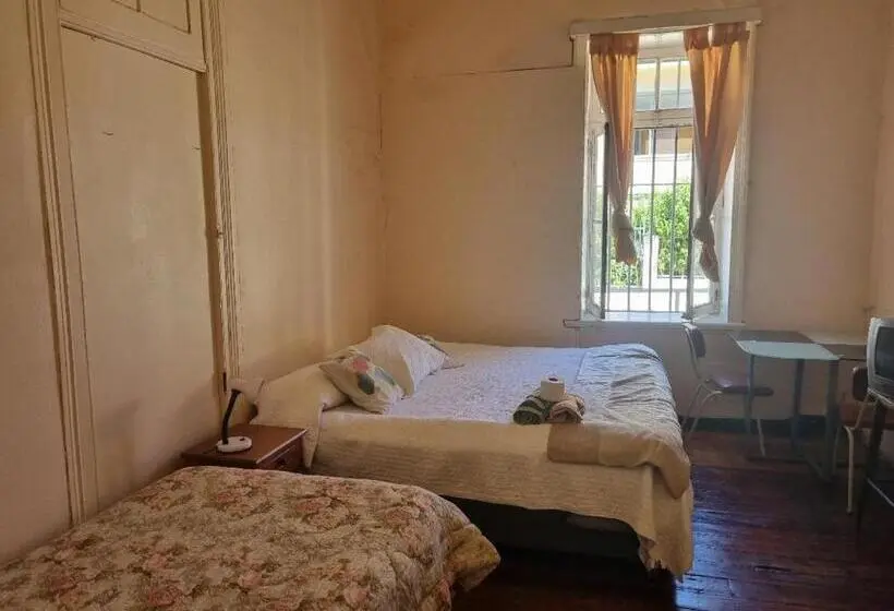 اتاق استاندارد سه نفره, Hostal Playa Ancha