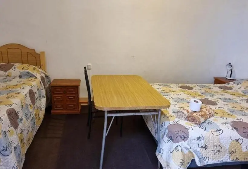 اتاق استاندارد سه نفره, Hostal Playa Ancha