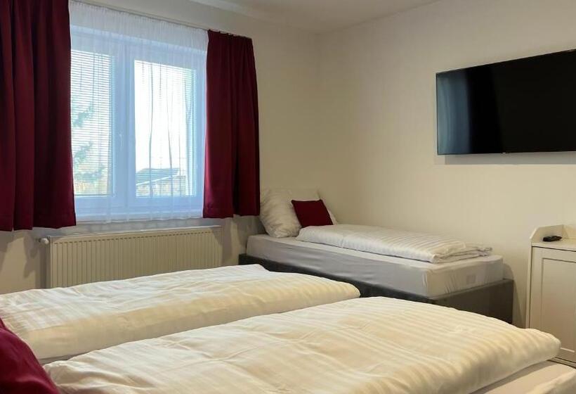 إستديو عائلى, Penzión Melis