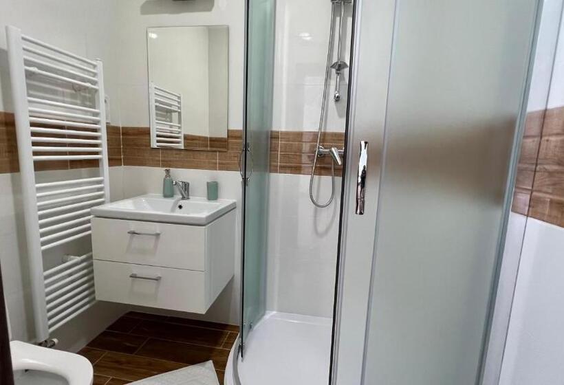 غرفة إقتصادية, Penzión Melis