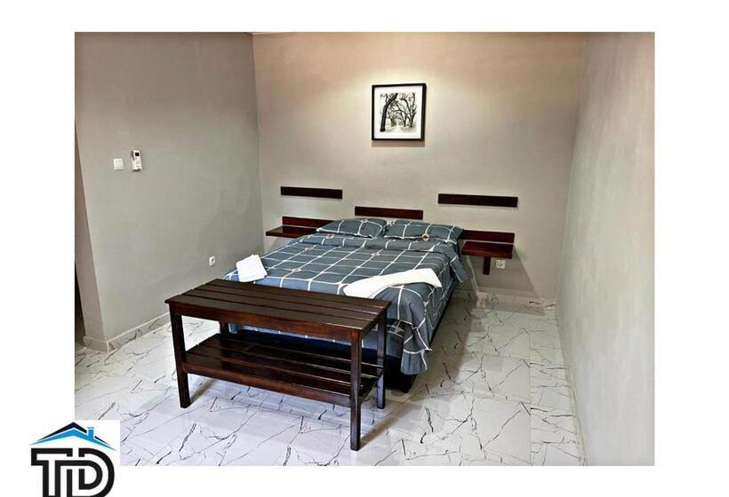 Standard Bungalow, Td Guest House 5 Lite