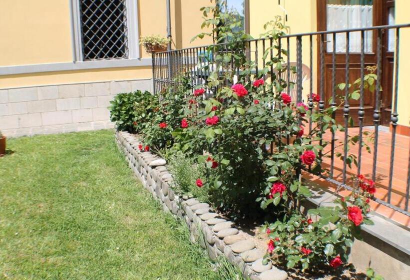 آپارتمان 1 خوابه با بالکن, B&b Villa Pardi Lucca